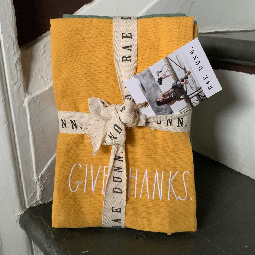 Rae Dunn GIVE THANKS. Napkins